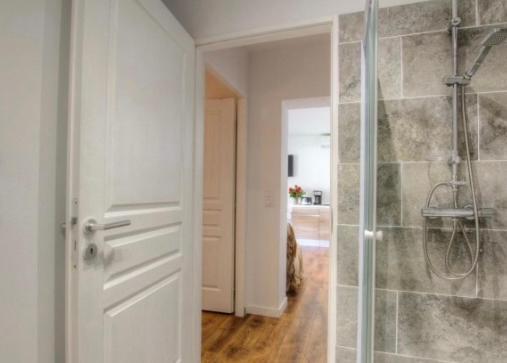 Appartement Tranquille En Bas De Villa Afa Exteriér fotografie